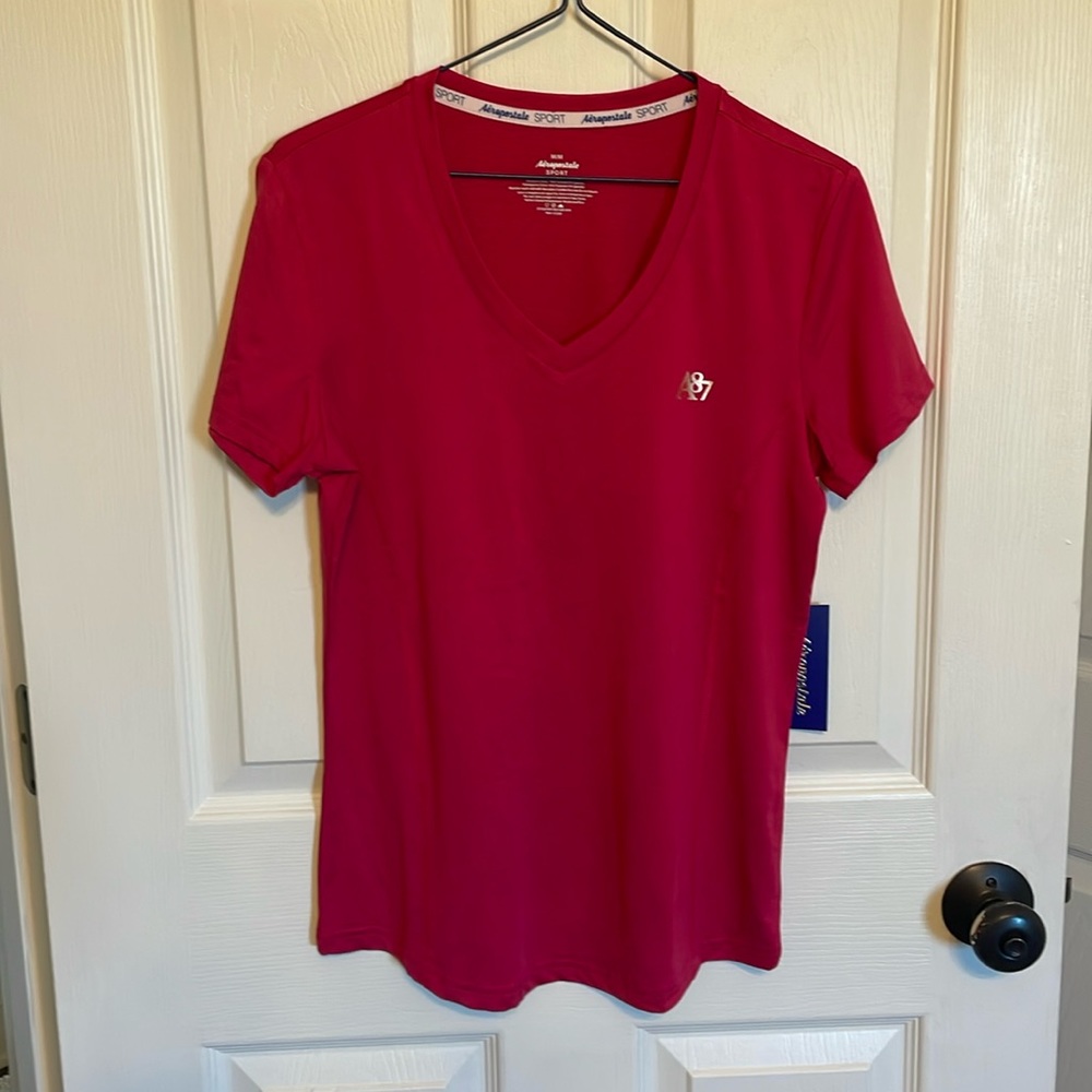 Aeropostale sport short sleeved work out top